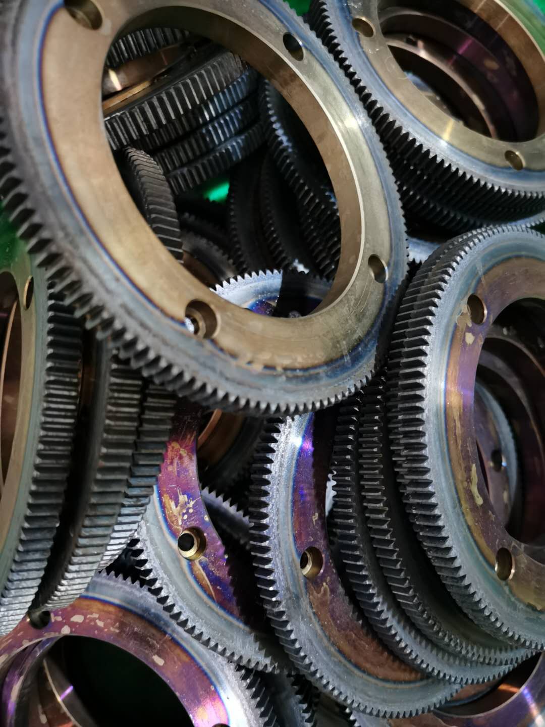 氣門(mén)盤(pán)部高溫淬火